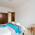 Casa Stella Centre - Sea View, Ac & Wifi Будинок відпочинку Отранто