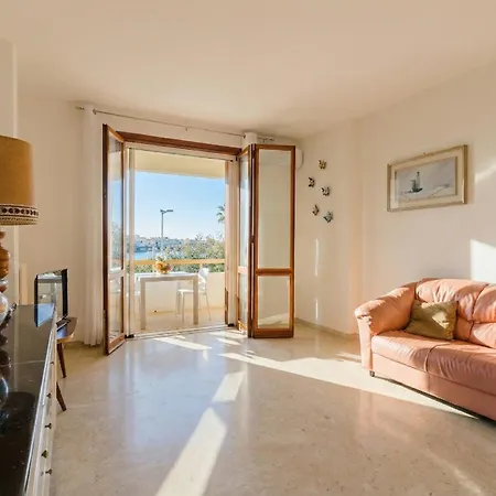 Casa Stella Centre - Sea View, Ac & Wifi Holiday home *
